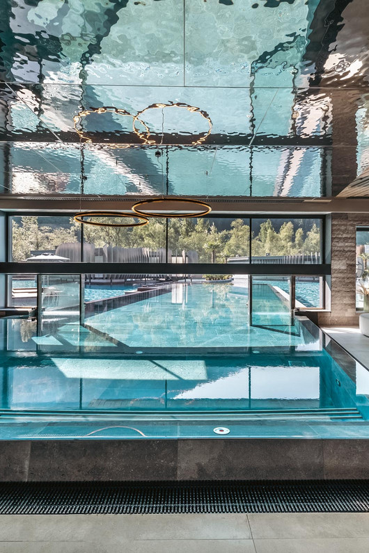 Votre hôtel 5 étoiles au Tyrol du Sud 100 % luxe Votre hôtel 5 étoiles au Tyrol du Sud 100 % luxe