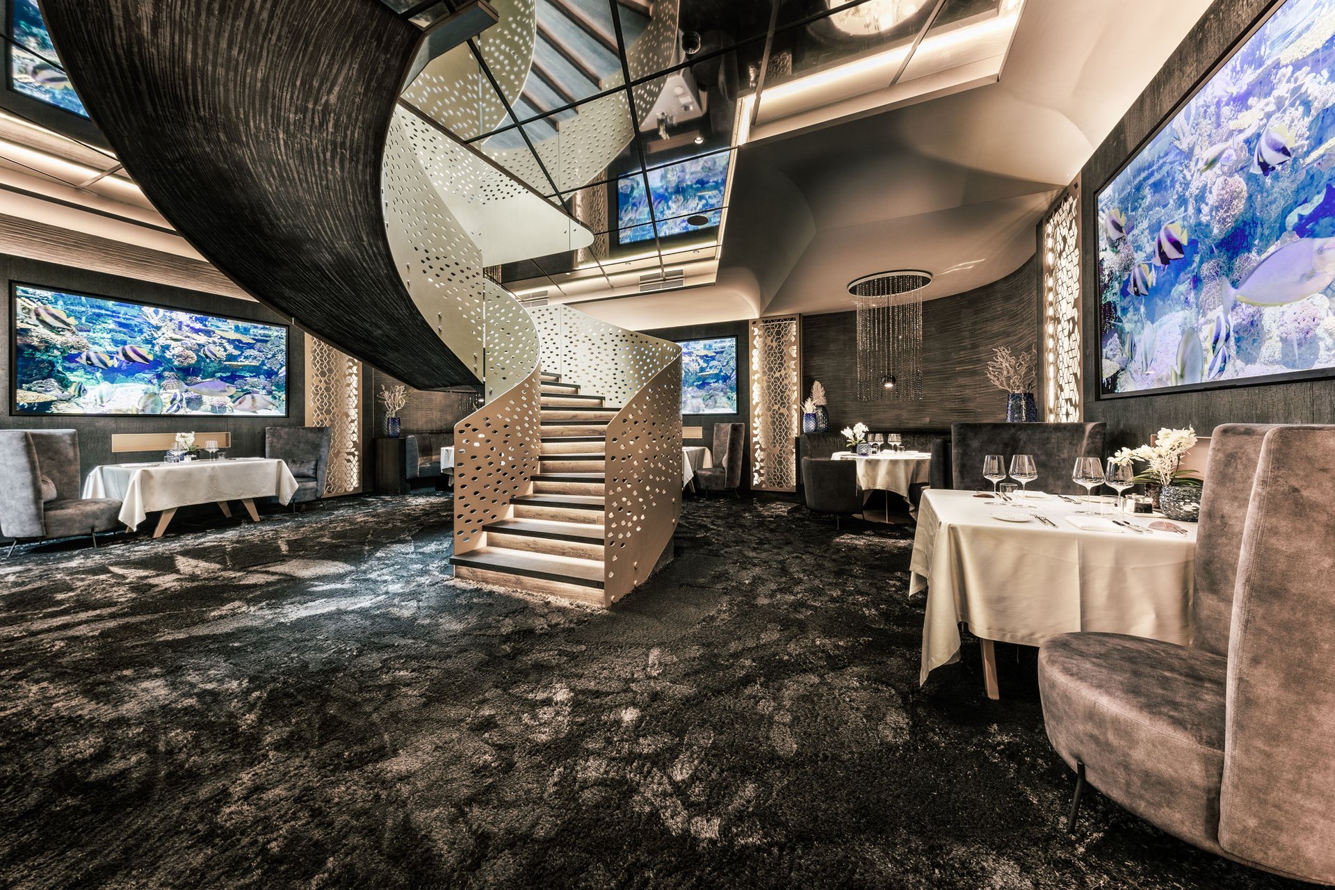 Lo straordinario underwater restaurant vicino a Merano Lo straordinario underwater restaurant vicino a Merano