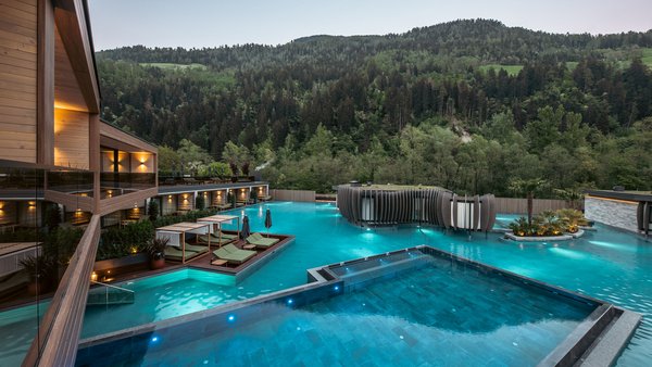 Images of the luxury lodge in South Tyrol