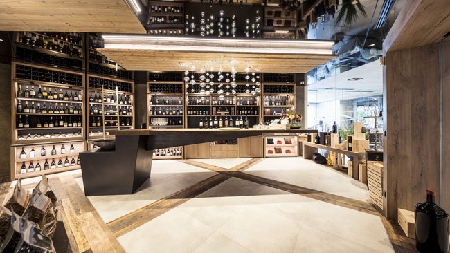 Fine Wines & Lounge-Bar