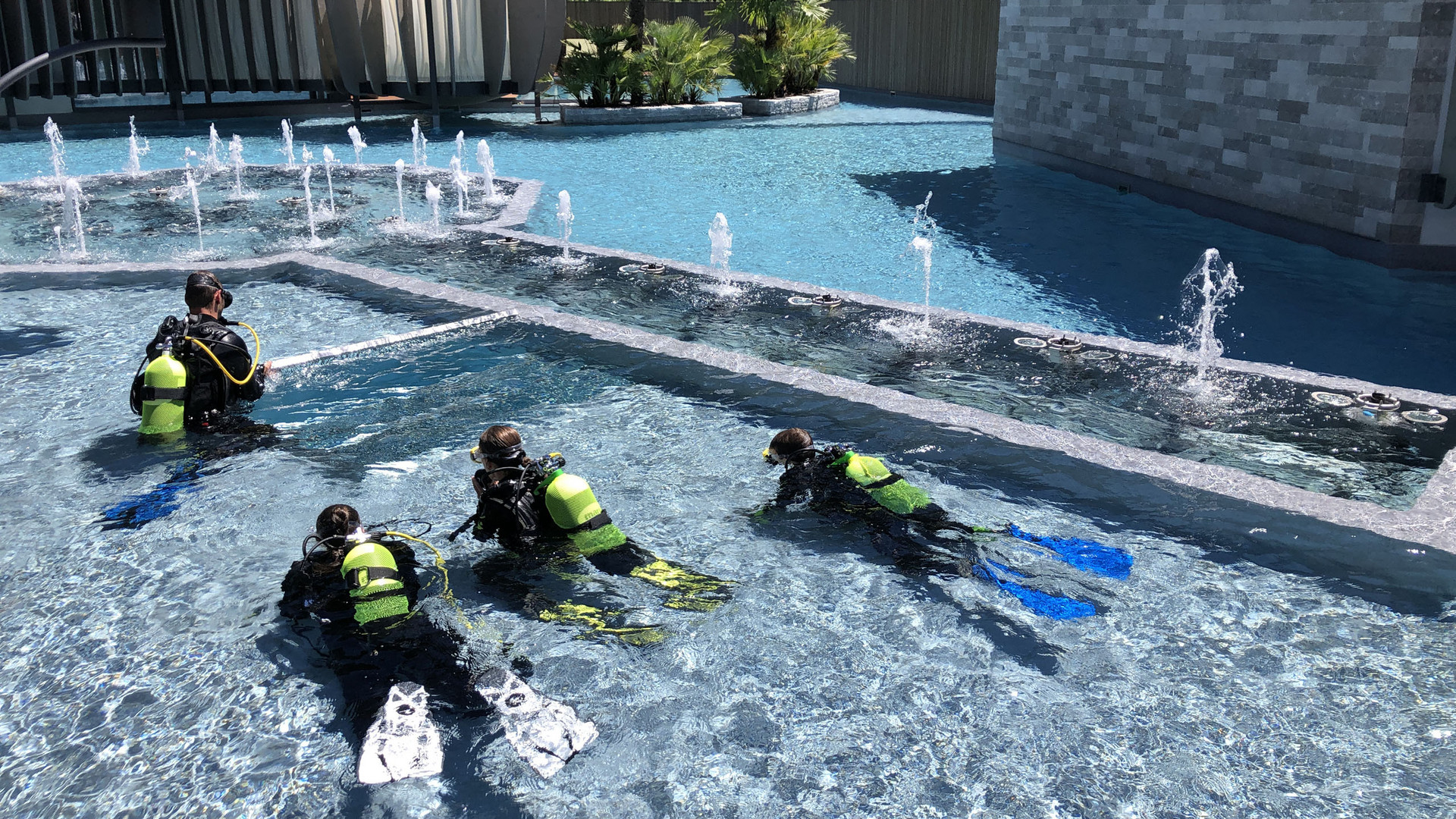 Underwater adventures at the Quellenhof See Lodge