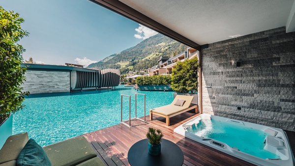 Images of the luxury lodge in South Tyrol